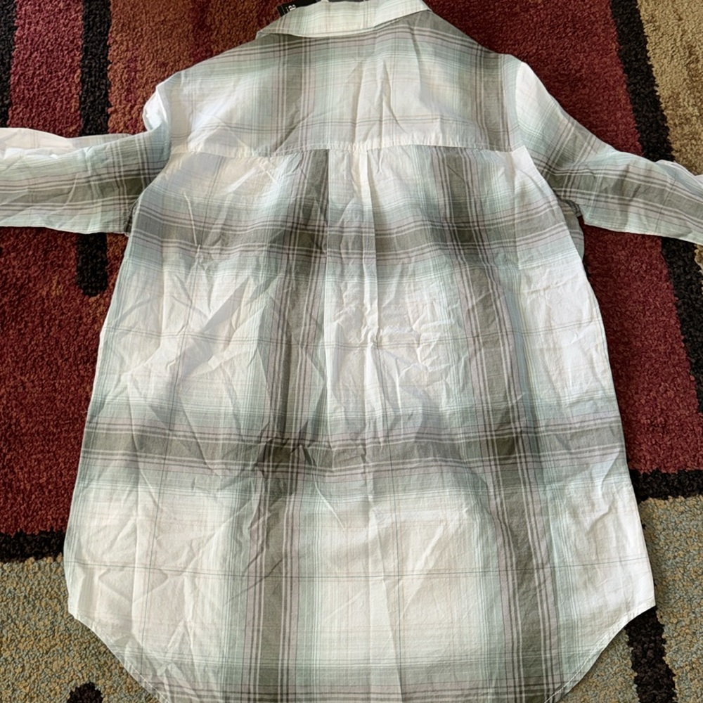 NWT Women’s a.n.a long sleeve button‎ down shirt - Picture 5 of 5
